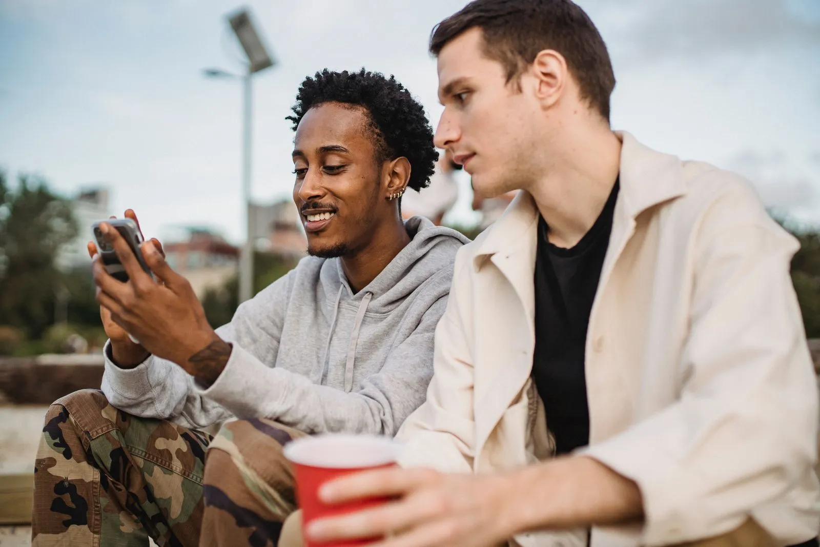 Comment or Empty Like: Which Starts a Better Dating Conversation?