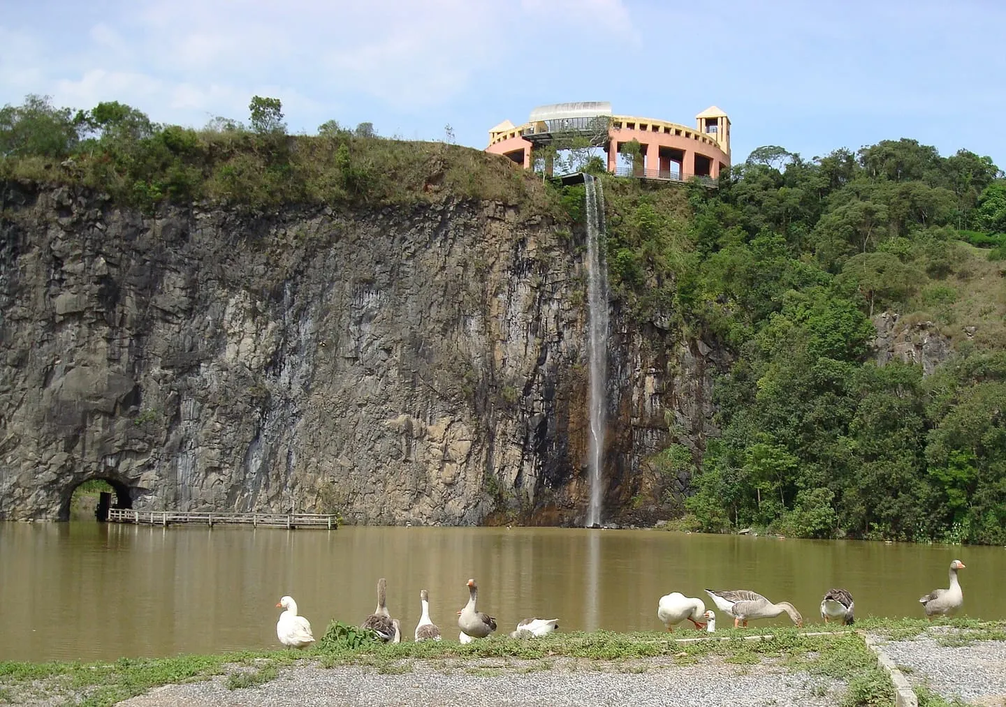 Parque Tanguá ao pôr do sol