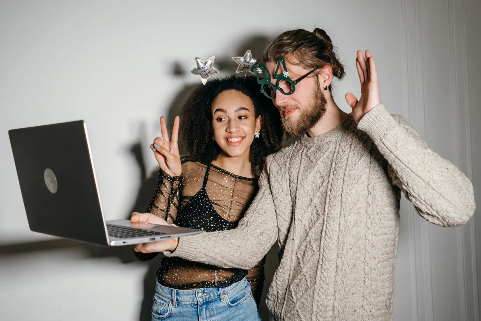 Long-Distance Relationships: What to Discuss Before Calling It Serious