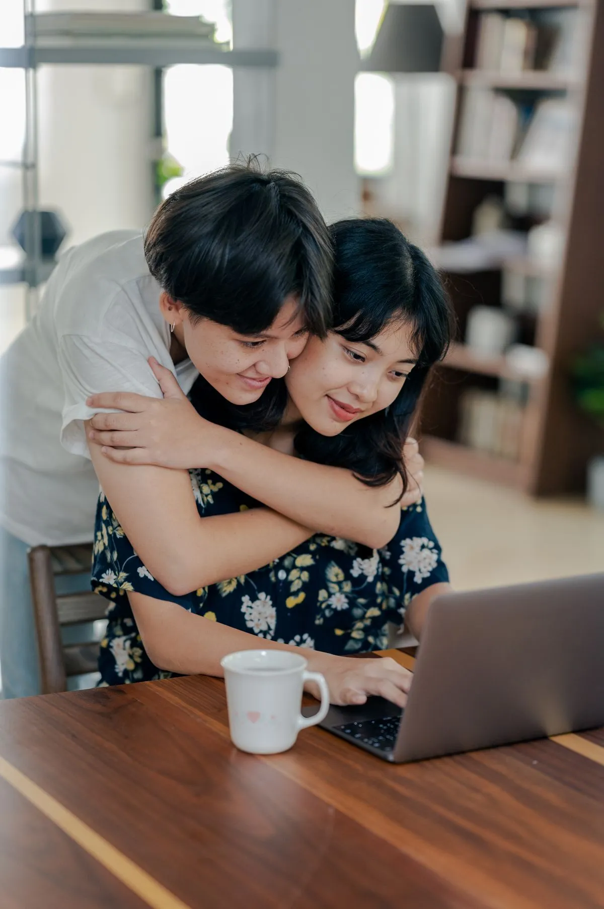 First Date After a Long Online Chat: How to Reset Expectations