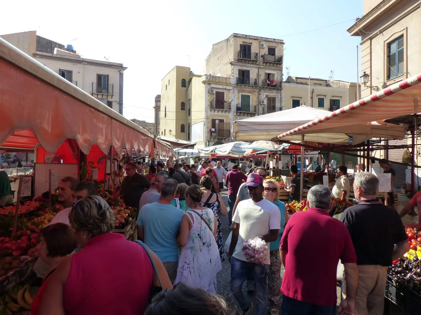 Mercato di Ballarò e cibo di strada