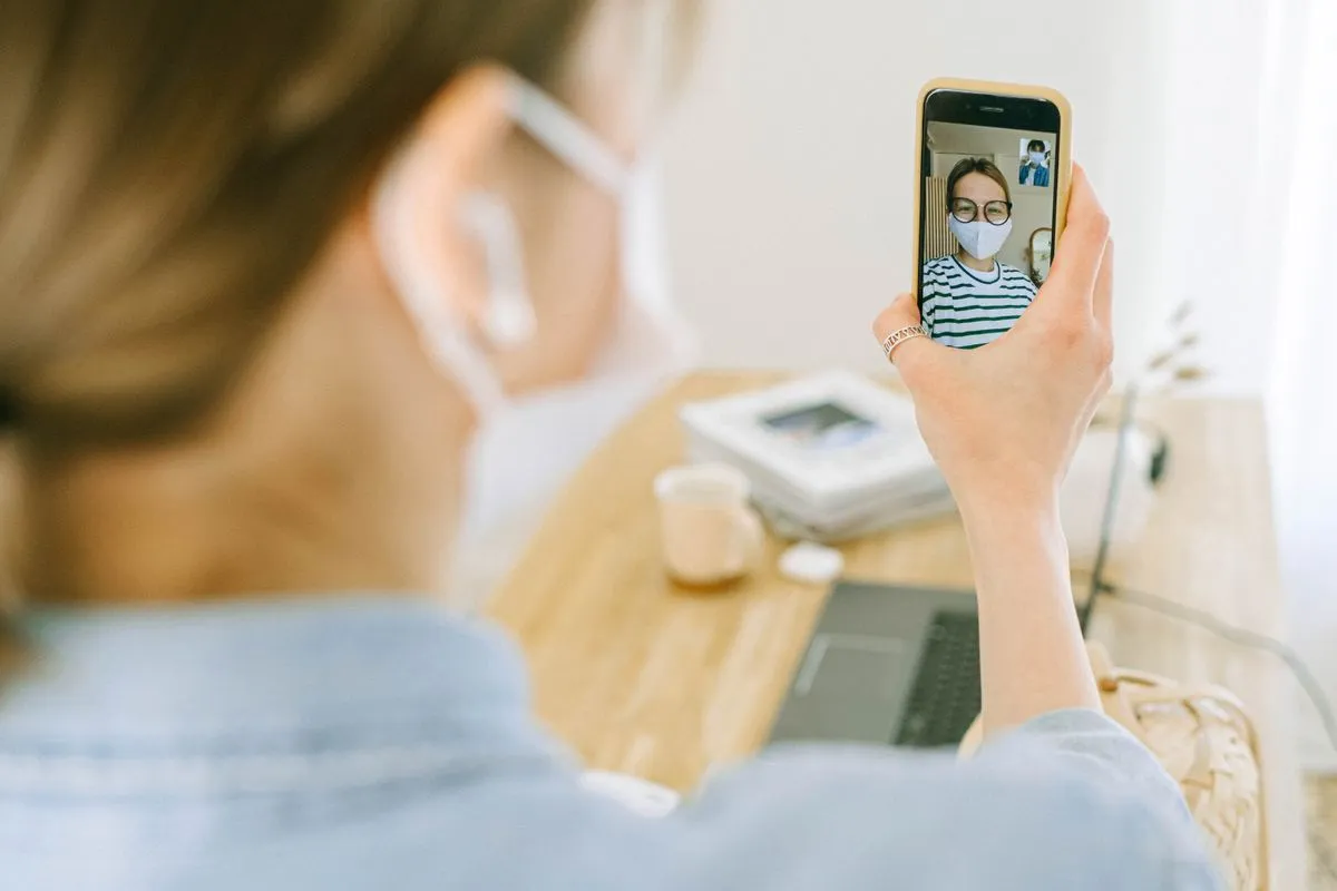 How a Romance Scam Works: From the Perfect Match to a Request for Money