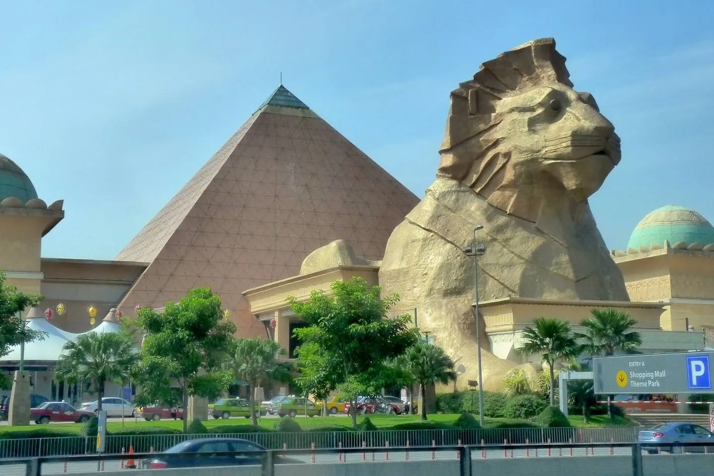 Sunway Pyramid Ice