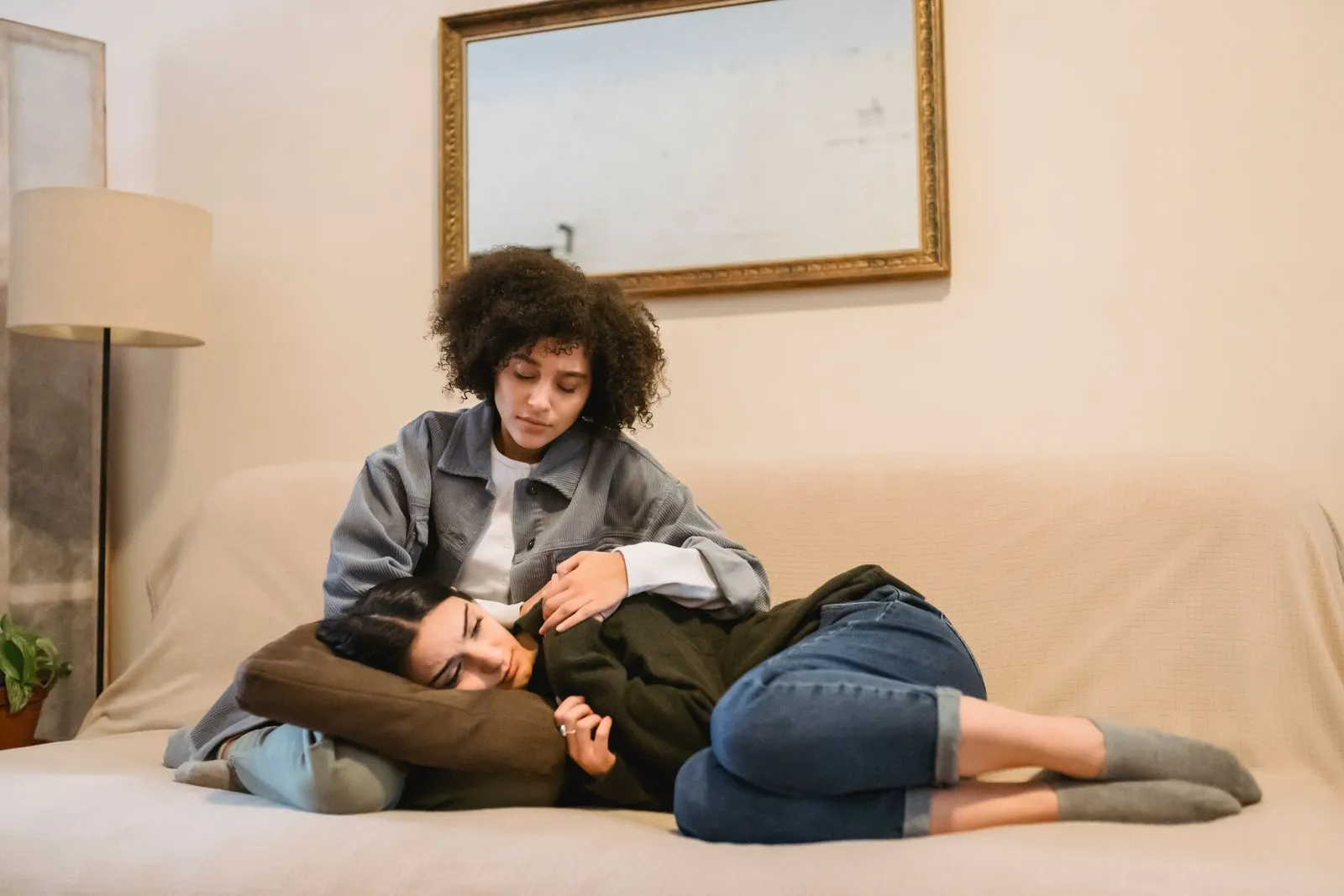 Toxic Relationship Signs People Often Notice Too Late