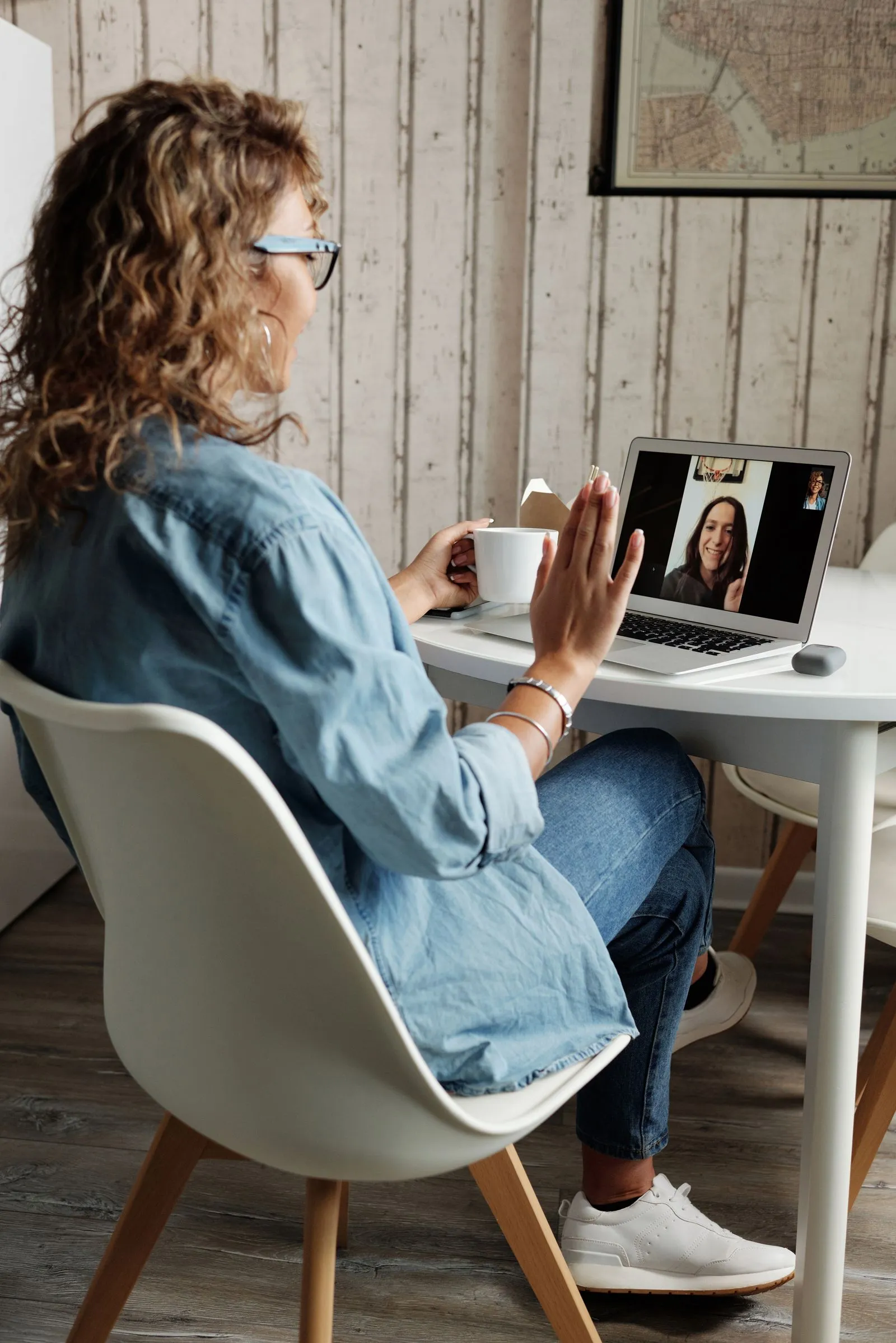 Should You Have a Call or Video Chat Before a First Date?
