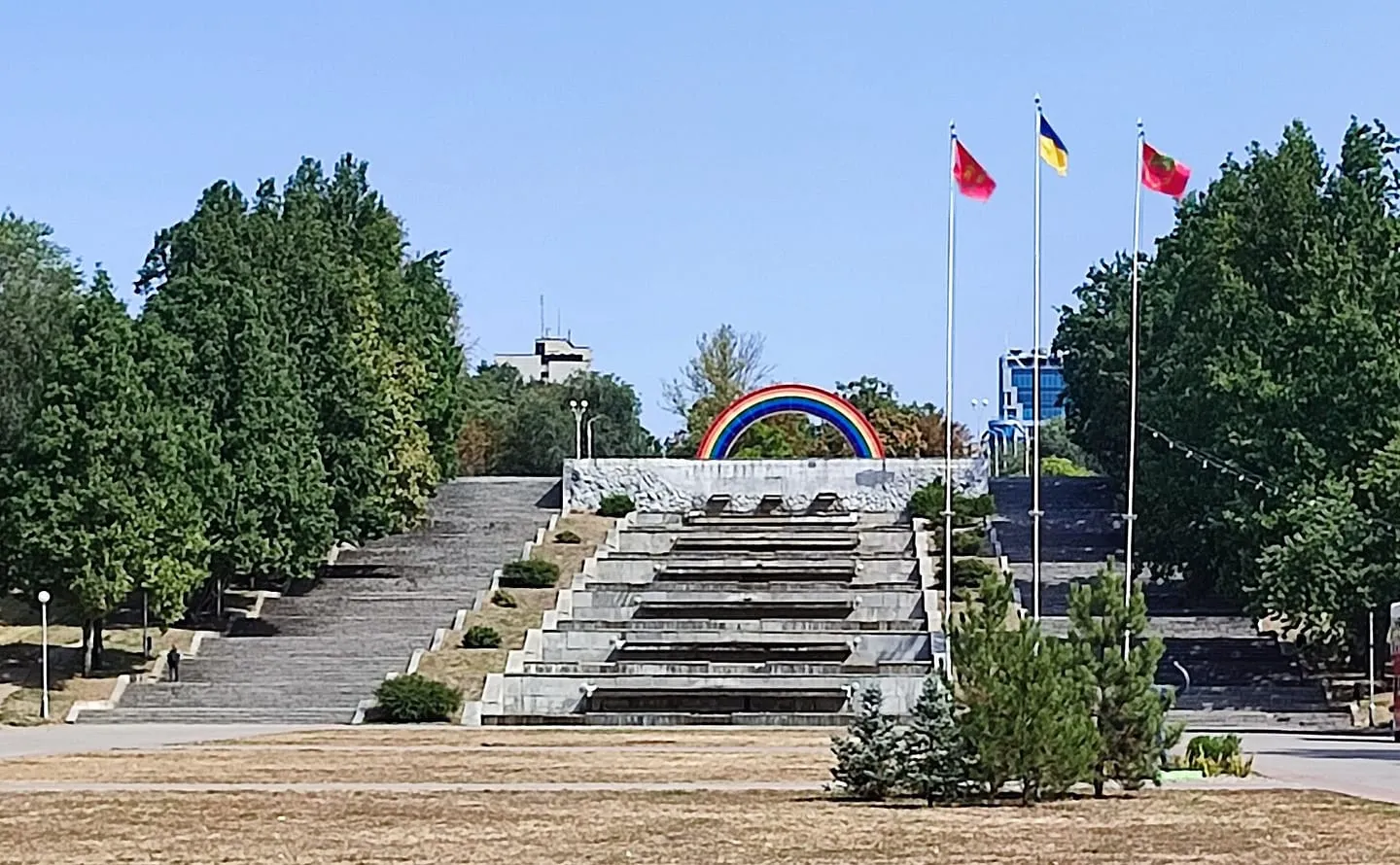 Вознесеновский парк и каскад «Радуга»